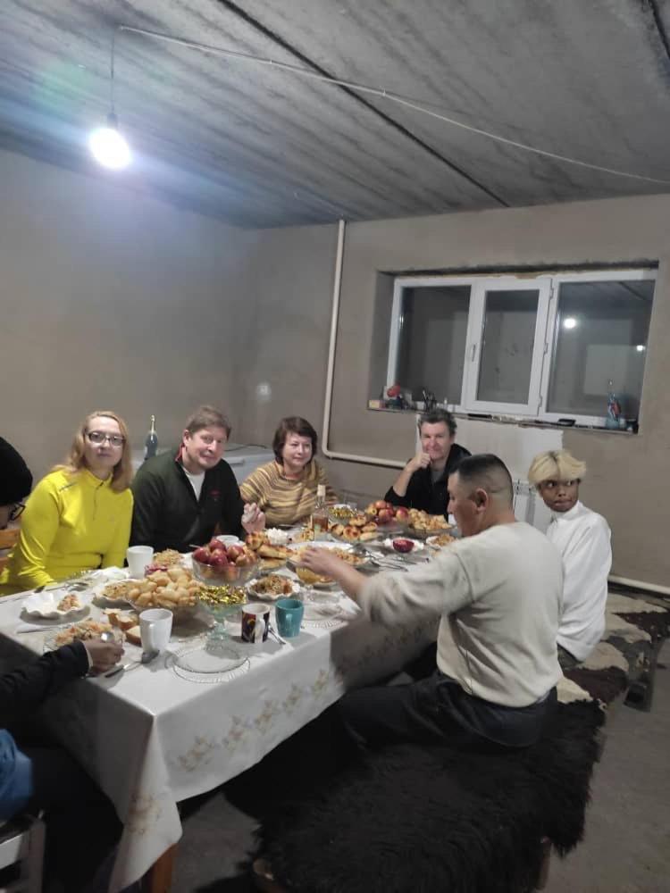 Emir Guest House In Karakol Exterior photo